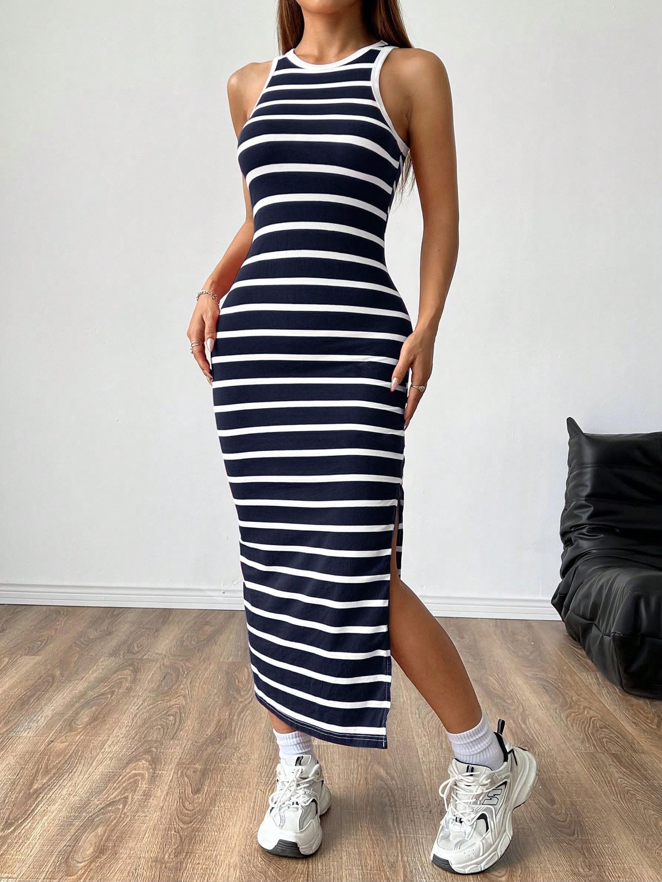 Vestido Longo Listrado de Malha — SHEIN EZwear — foto 1