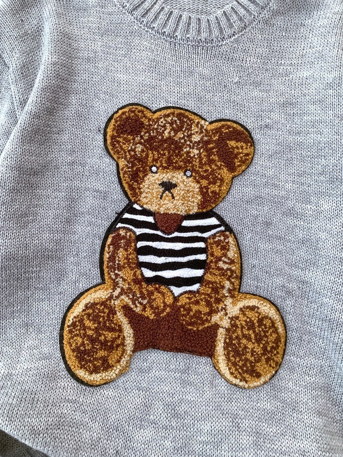 Suéter Cinza com Ursinho — SHEIN — foto 1