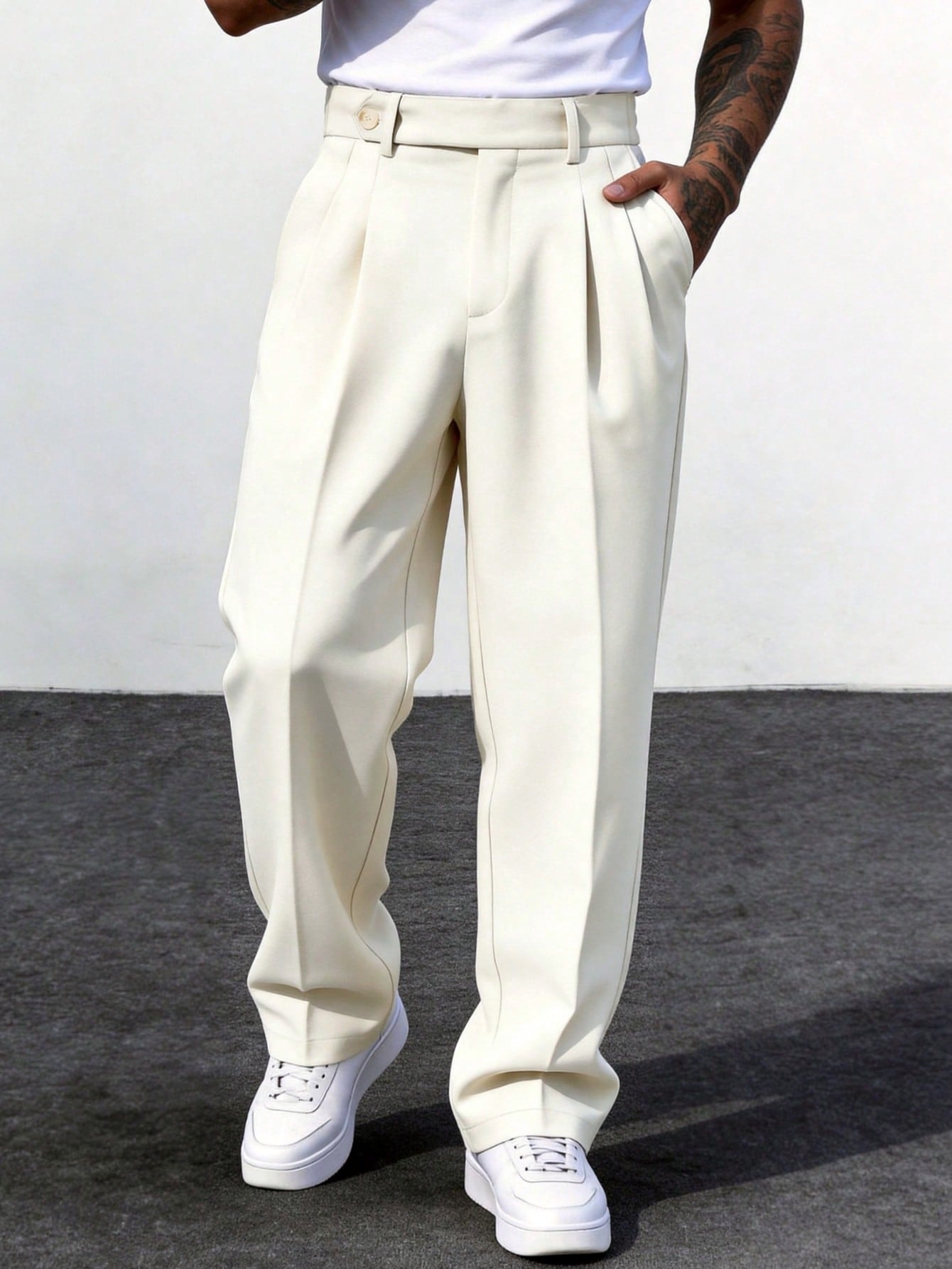 Manfinity Mode Calças de fato creme branco para homem, calças de fato retas retro largas casuais elegantes versáteis para escritório verão férias, Old Money, lazer diário, viagens de fim de semana, atividades ao ar livre escritório, expedições de viagem, ambientes de trabalho descontraídos ou ocasiões semi-formais, presente para namorado/marido, presente de aniversário/aniversário festa férias de outono, casamento, primavera para verão, Páscoa, Y2k, vintage, festival, streetwear, volta às aulas, cerimónia — foto 1