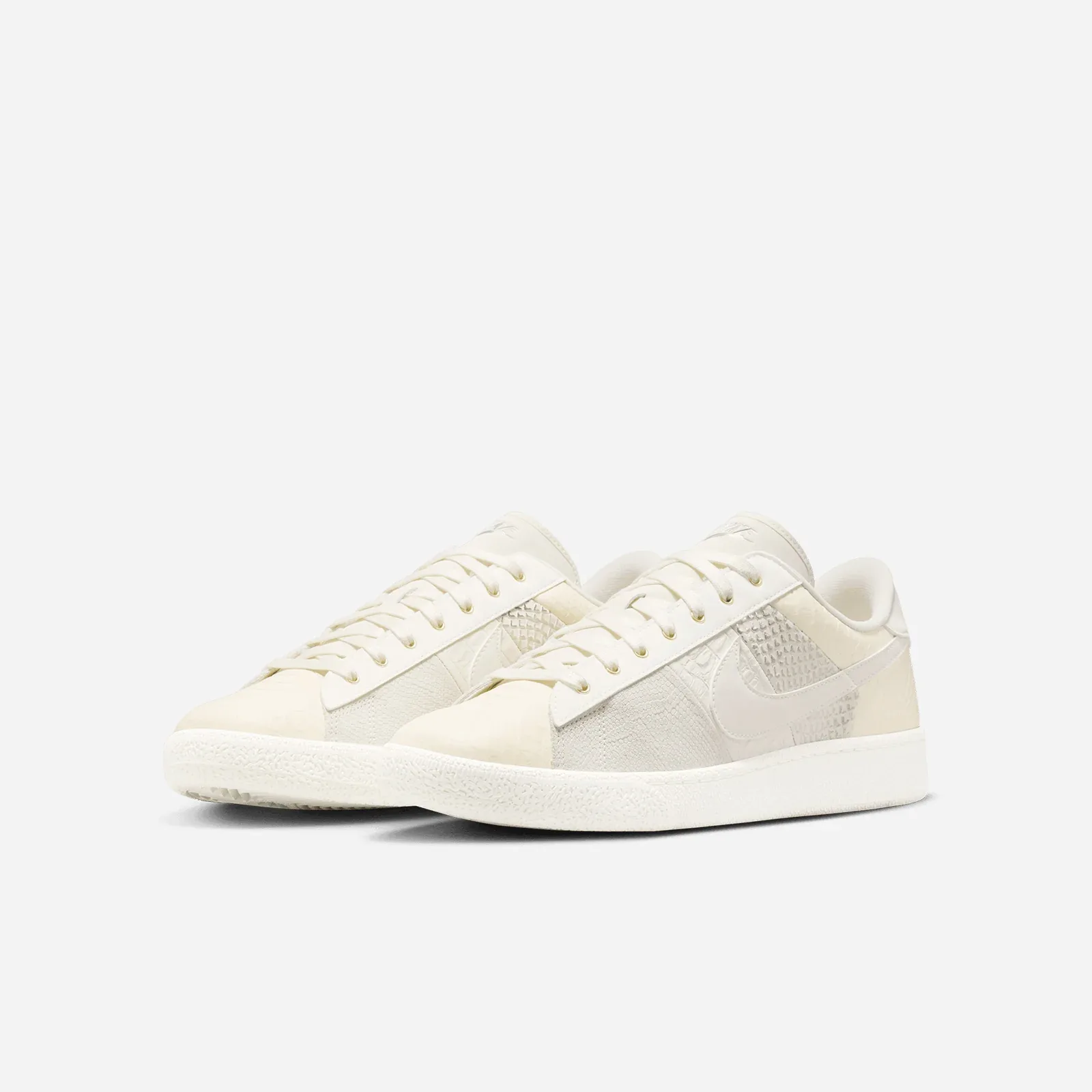 Nike   Tennis   Classic   IQ5786-100